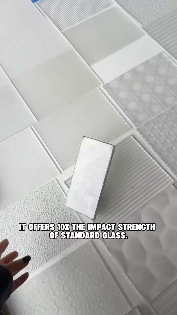 New-and-stunning-wired-glass-material.