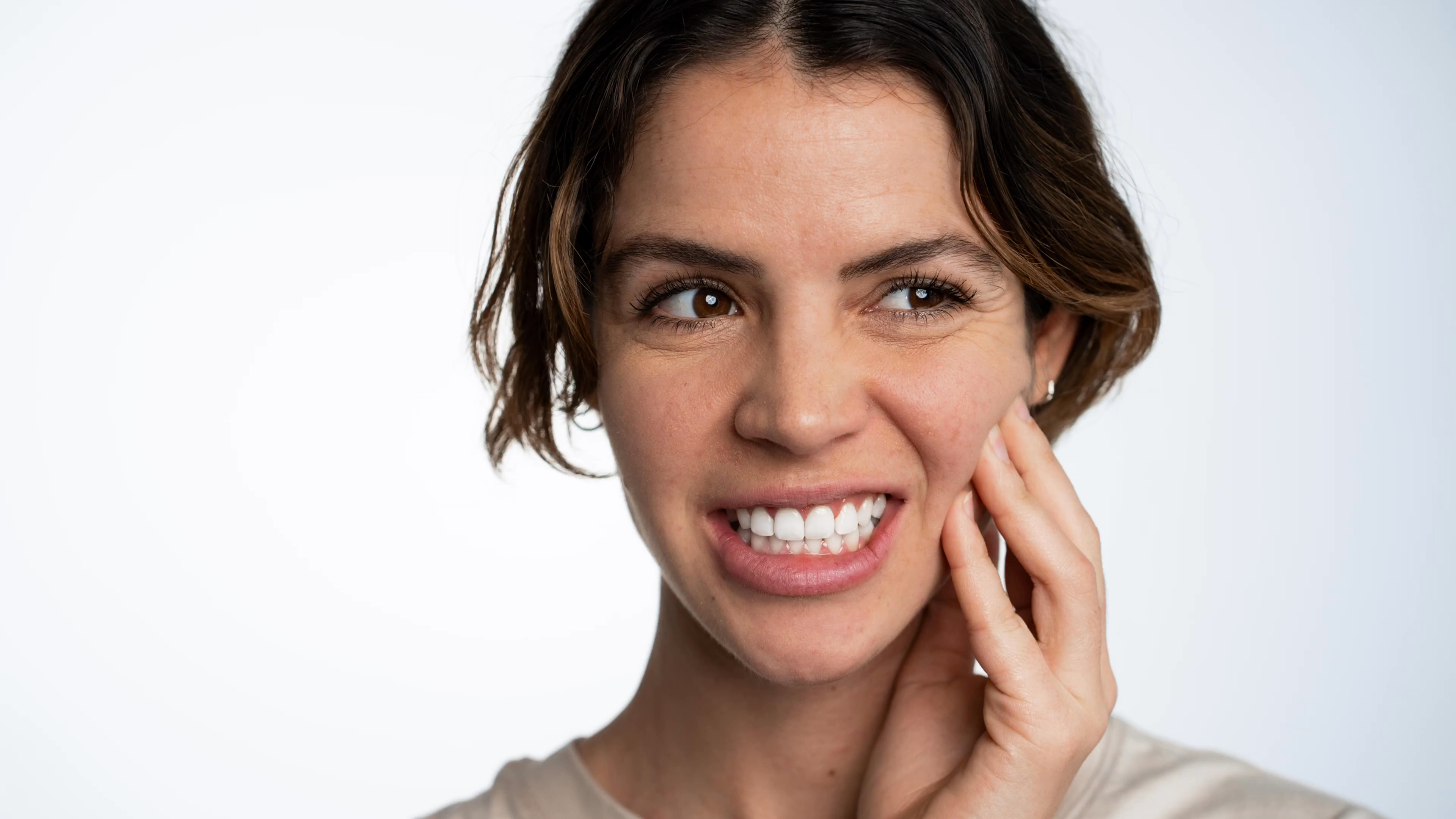 Can Whitening Strips be used on sensitive teeth?