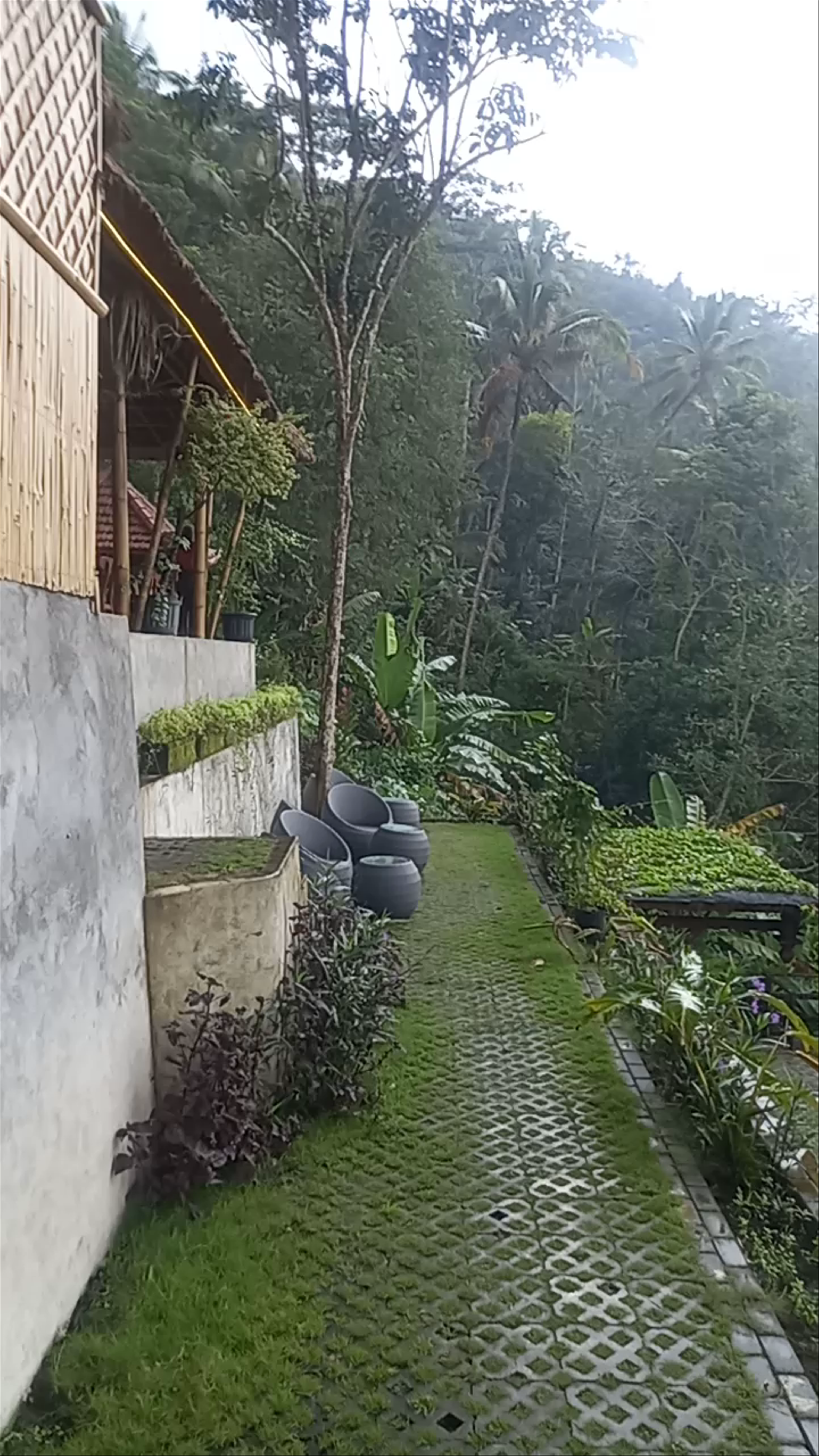 Gembleng Waterfall Restaurant