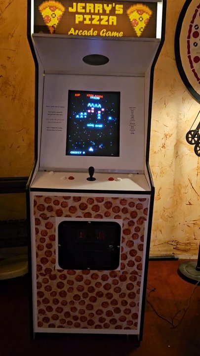 Jerry's Pizza Mill - Nostalgic Arcade game! - Pizza Near Me - Waialua, Hawaii