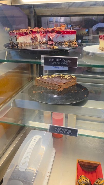 Wo Ist Tom? - Cafes Near Me - Cologne, NW