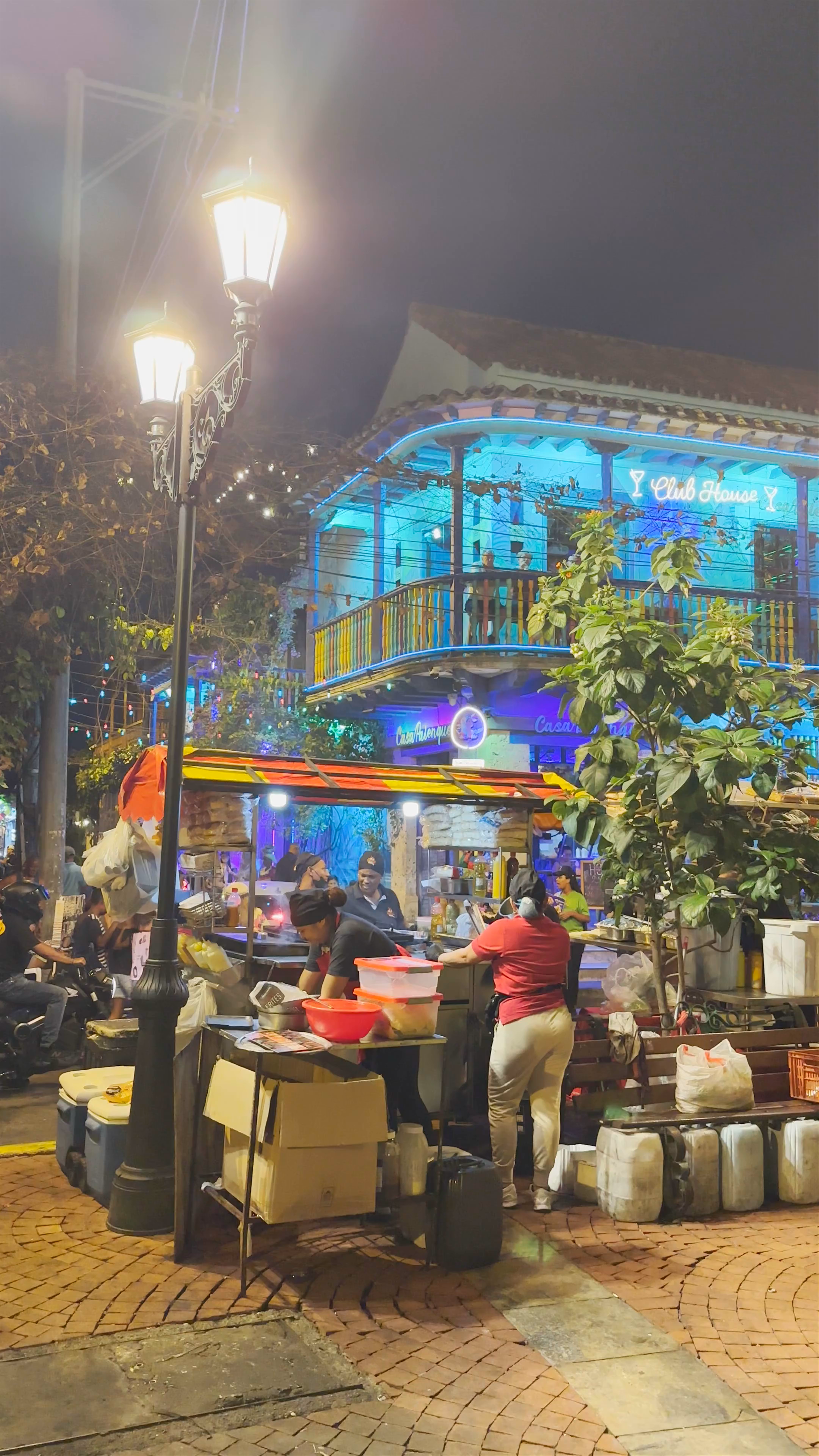Nightlife and Street Flavors in Plaza de la Trinidad, Cartagena
