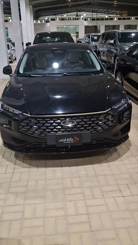Ford Taurus ترند 2024
