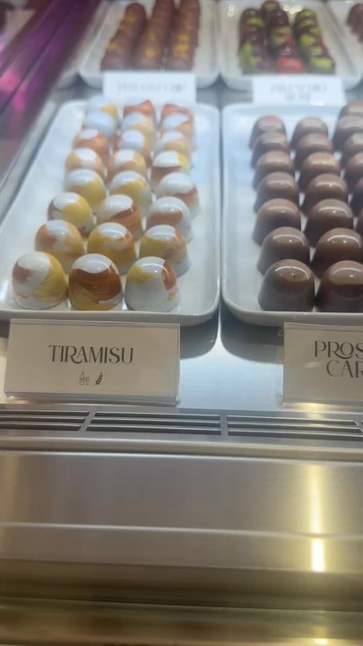 Petrova Chocolates - Chocolatiers & Shops Near Me - Boston, Massachusetts