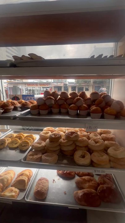 Panaderia La Mejor - Desserts Near Me - Tijuana, BCN