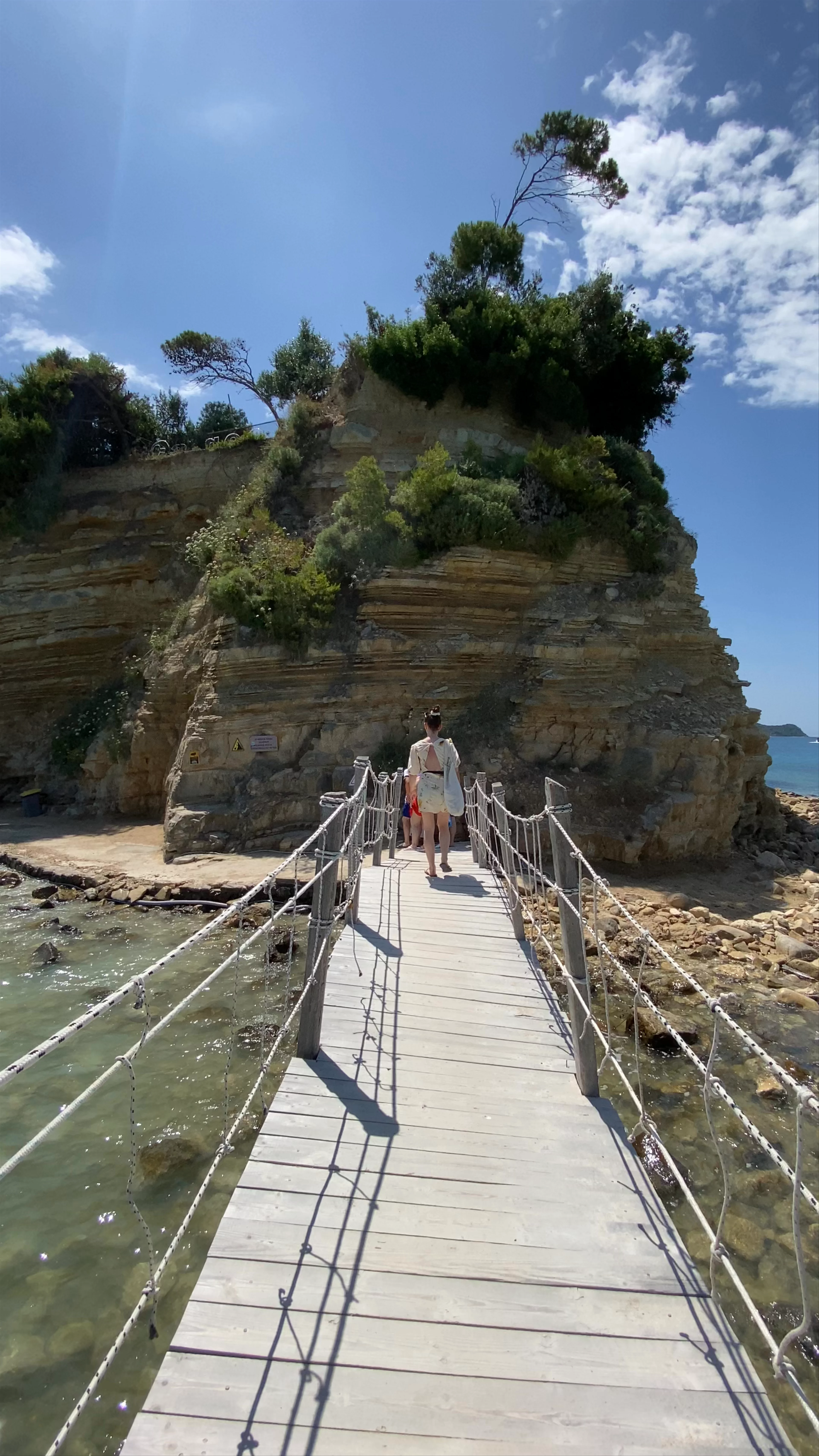Cameo Island Footbridge, Agios Sostis
