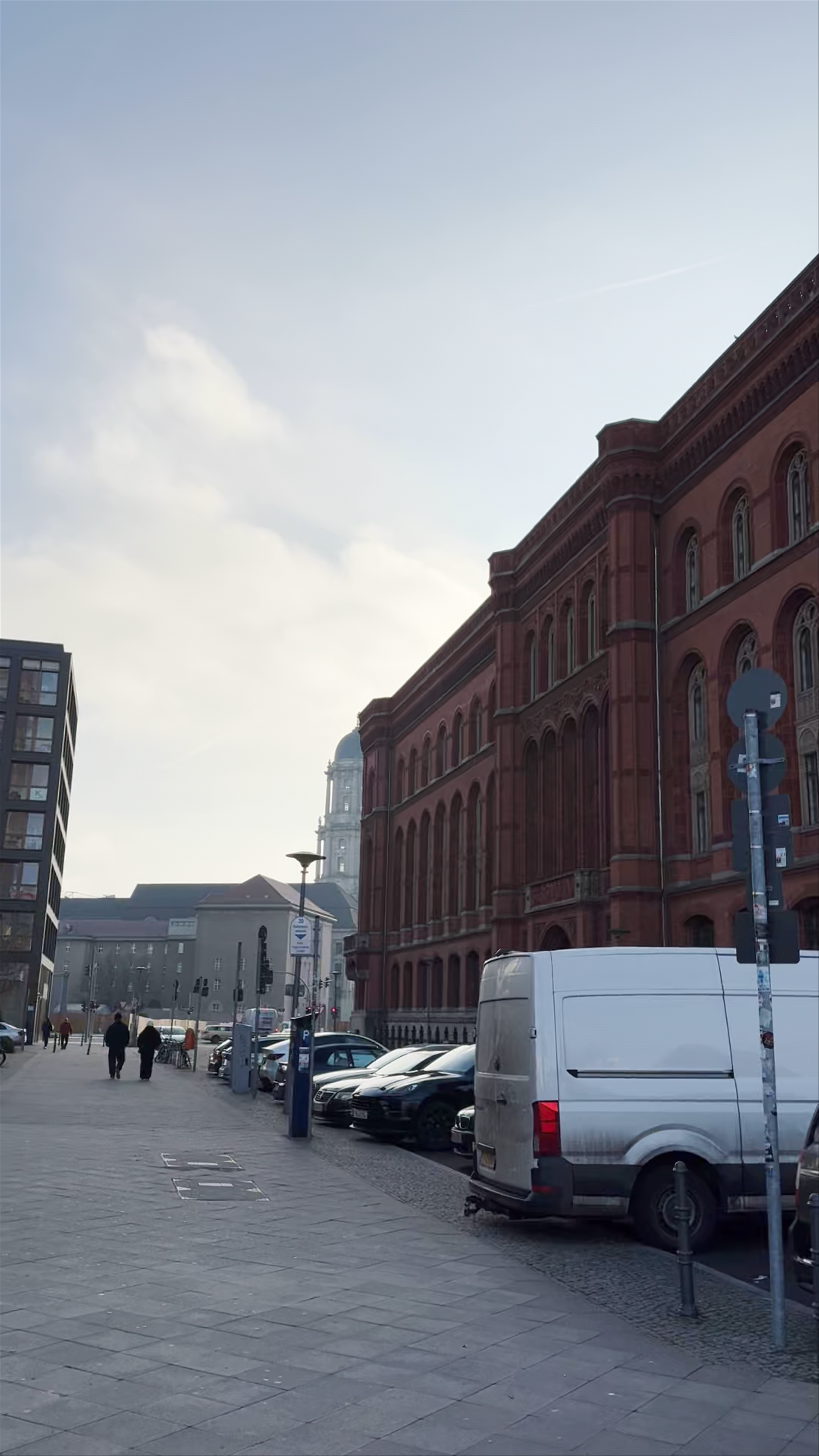 Rotes Rathaus: Majestic Red Brick Landmark in Berlin