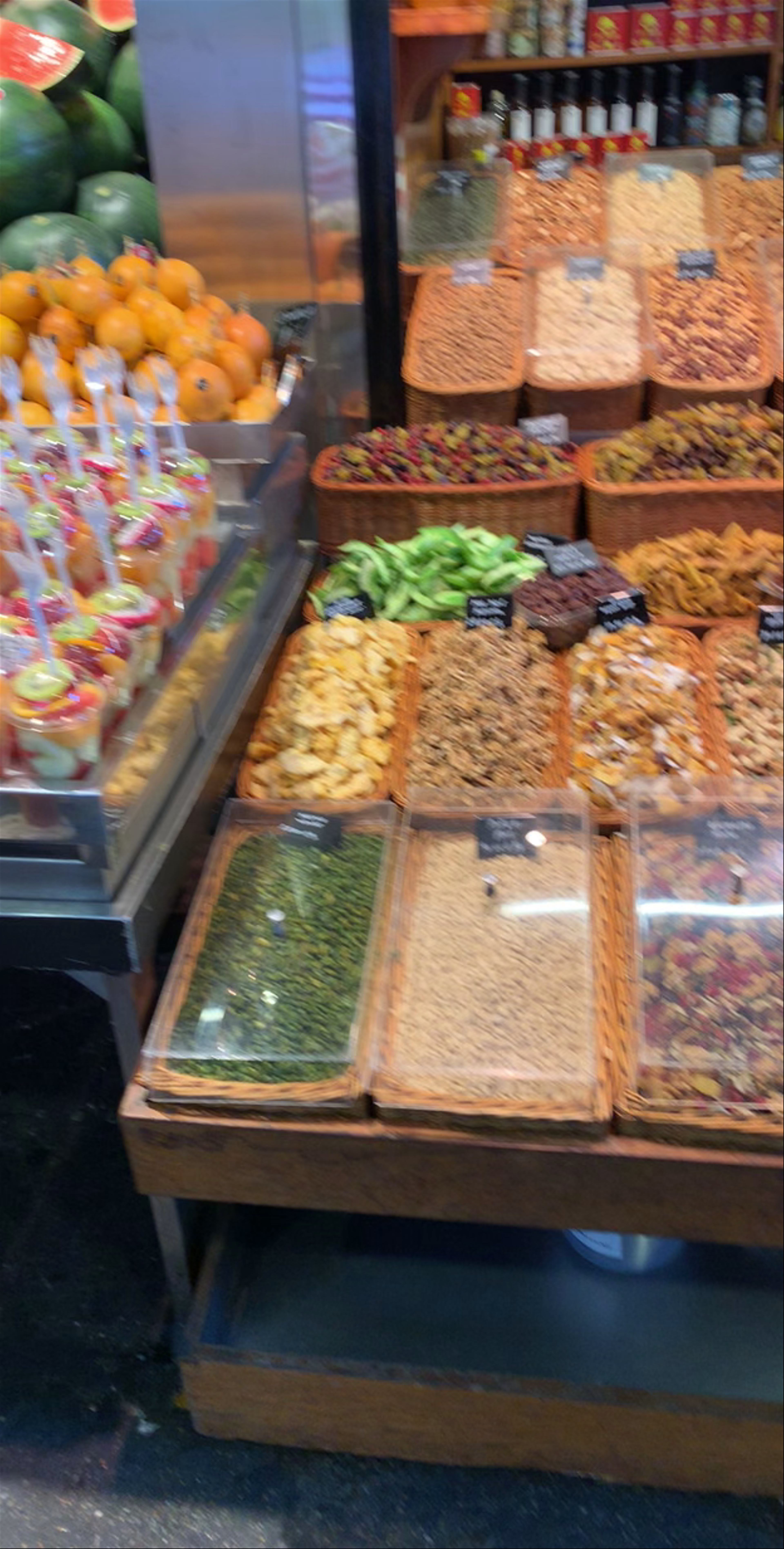 Mercado de La Boqueria: Vibrant Flavors and Sights in Barcelona