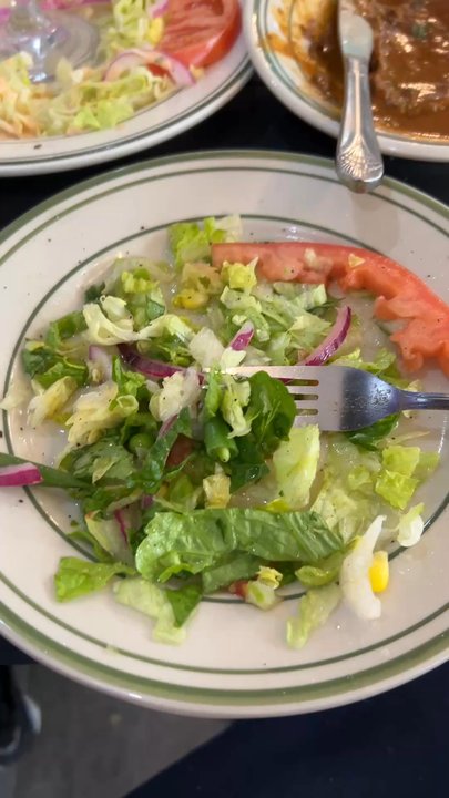 El Valle Restaurant - The food was good but the service was not good. The manager didn't want to replace the food that was contaminated with soap. - Spanish Near Me - The Bronx, New York