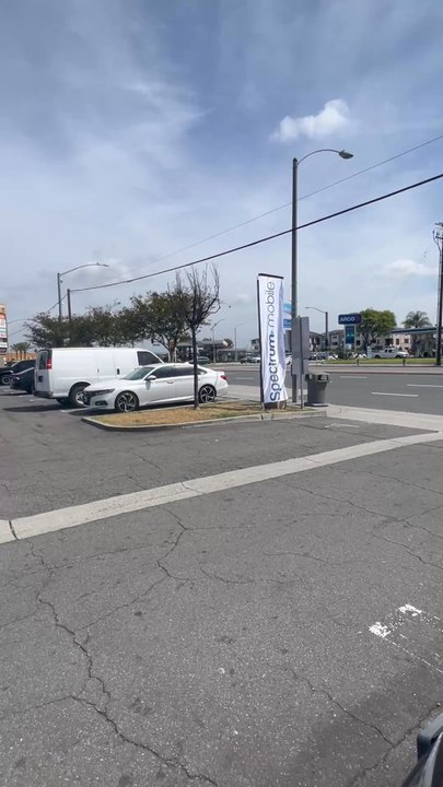 Spectrum - Spectrum mobile free line of service for a year for all qualifying spectrum customers - Internet Service Providers Near Me - Anaheim, California