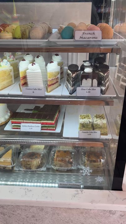Confectionaires Bakery - Lots of tasty options. - Bakeries Near Me - Bronx, New York