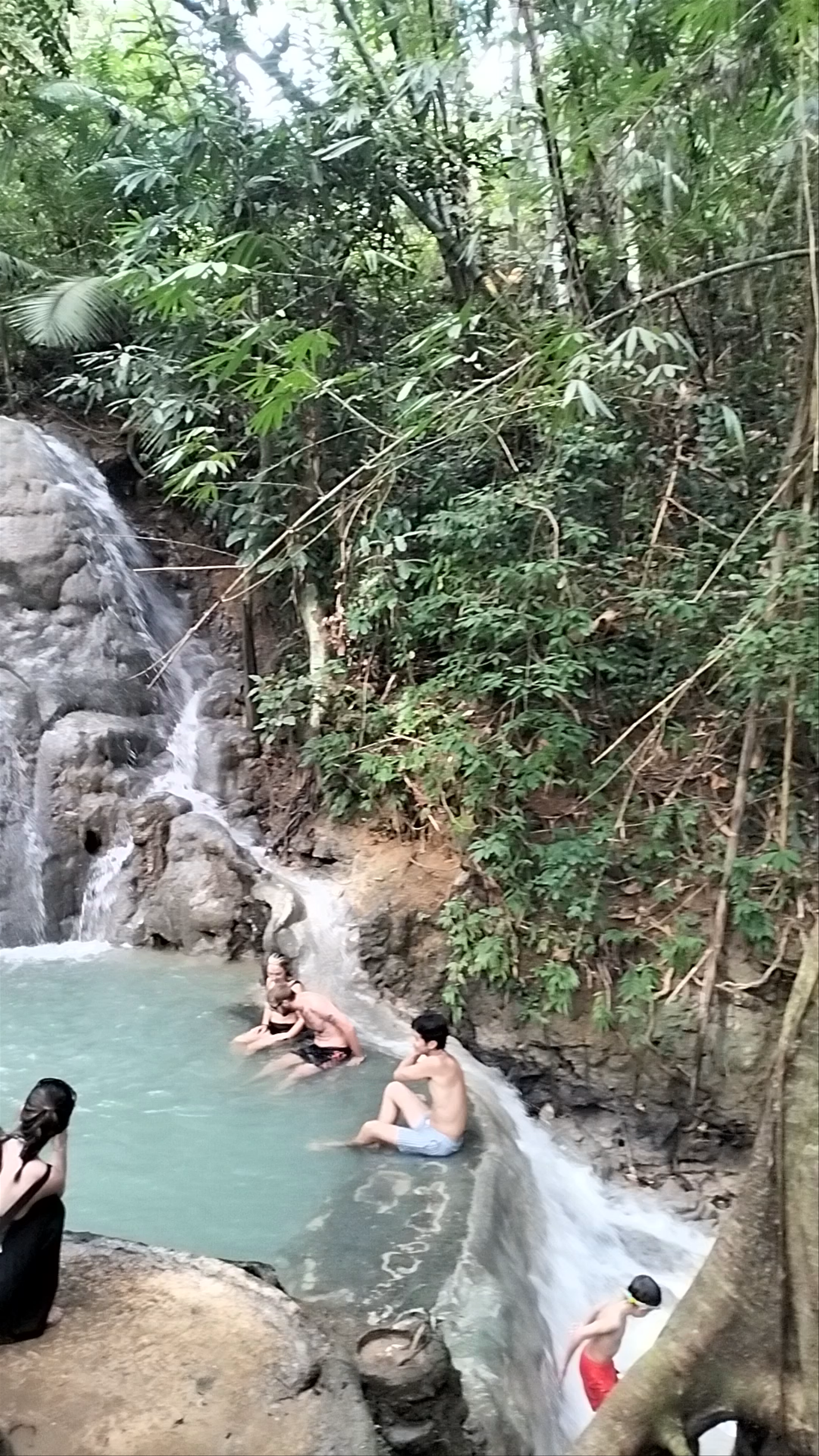 Lugnason Falls