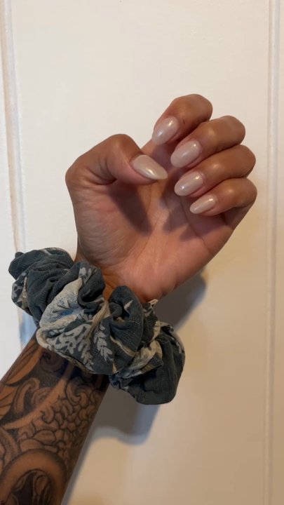 Deluxe Nails & Spa - Cute neutral nails. - Nail Salons Near Me - Waianae, Hawaii