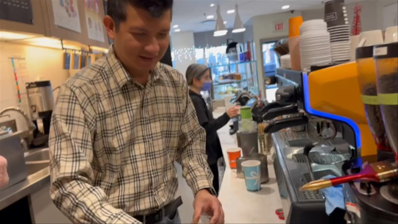 Second Cup Cafe - Our gracious host, knowledgeable owner David shows us how espresso shots are pulled at Second Cup on College St. - Coffee & Tea Near Me - Toronto, Ontario