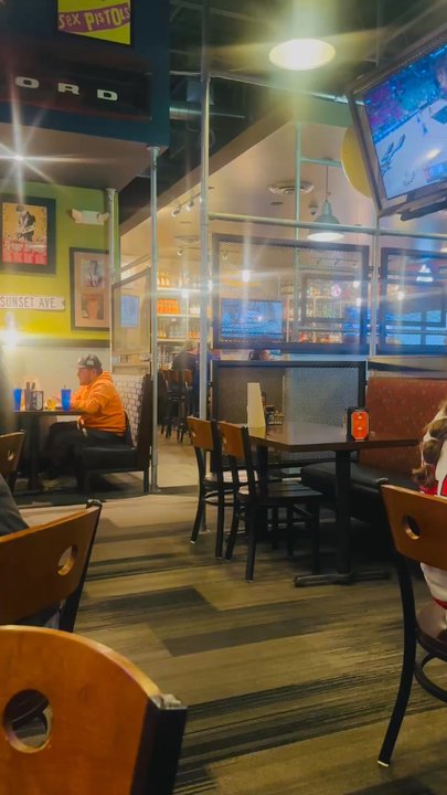 Bad Daddys Burger Bar - Bad Daddy's Restaurant ( check the side-eye from the lovely floor hahaha) - Burgers Near Me - Arvada, Colorado