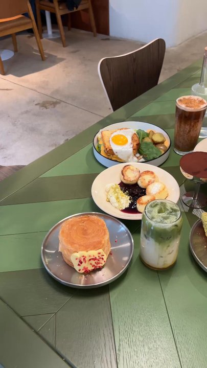 Kazka City Cafe - Everything! - Bakeries Near Me - Chicago, Illinois
