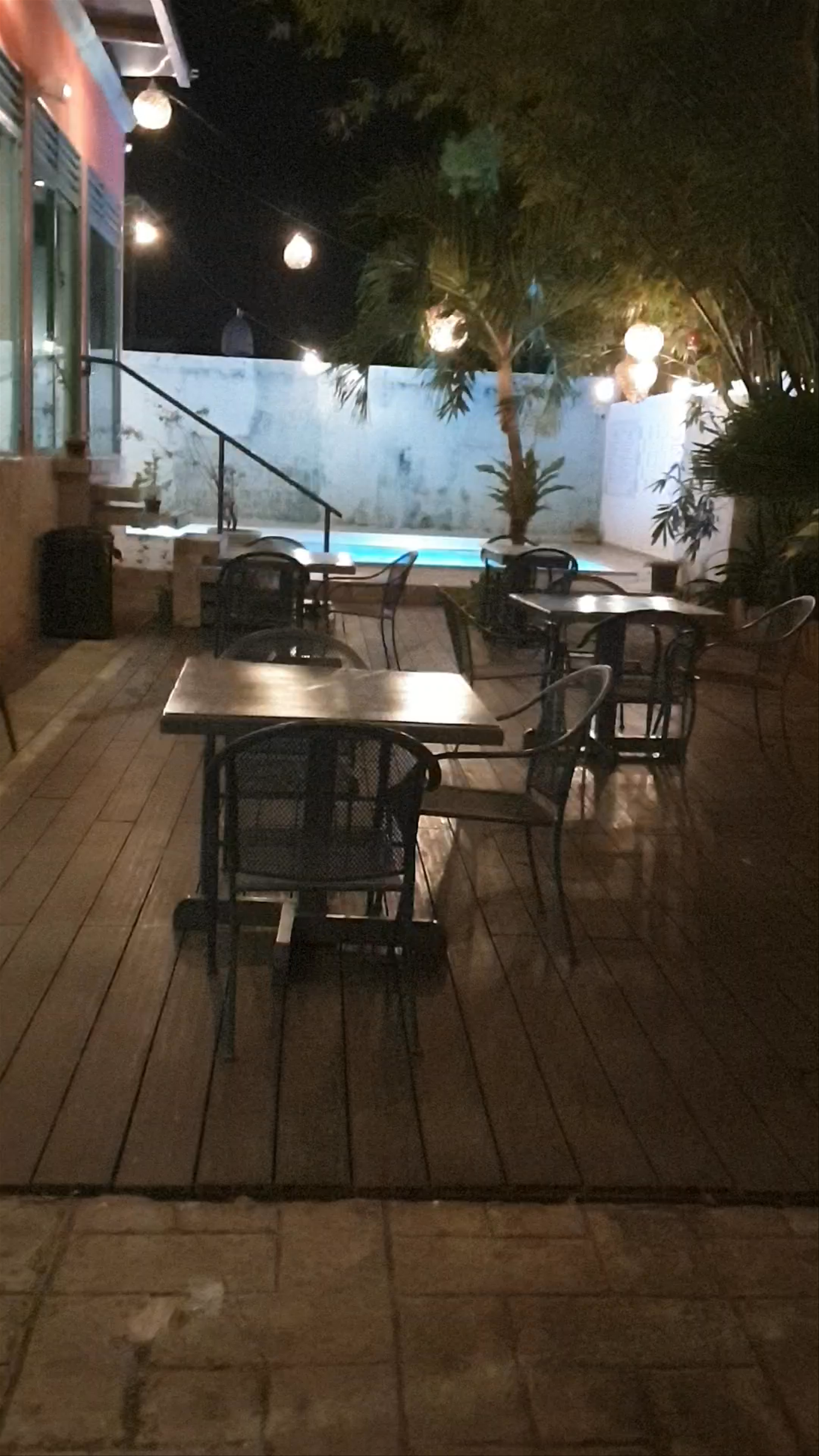 MANTURA Bistro Garden