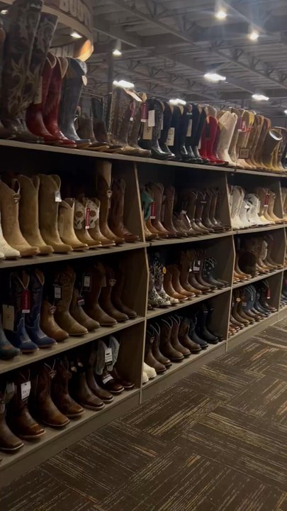 BOOT BARN - Updated March 2026 - 46 Photos & 30 Reviews - 3684 N ...