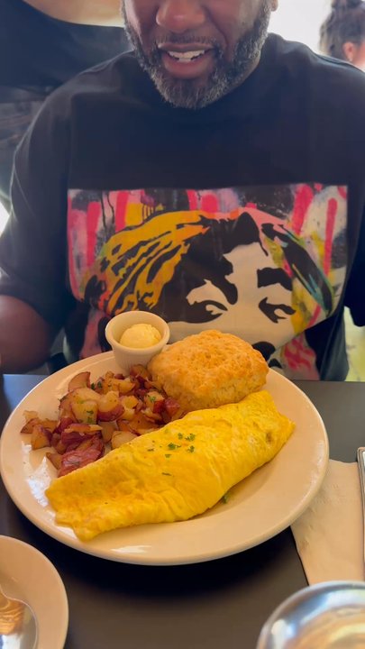 Sweet Maple Cafe - American Near Me - Chicago, Illinois