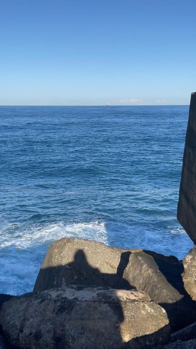 Nobby's Breakwater - Beaches Near Me - Newcastle East, NSW