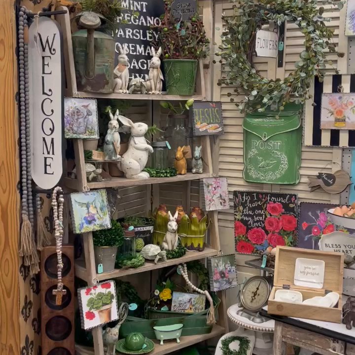 Craft Gallery - Three French Hens booth - Women's Clothing Near Me - Waco, Texas