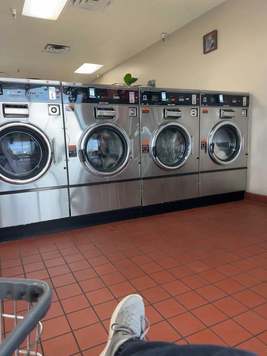 Rainbow Laundromat - Waiting... - Laundromat Near Me - Las Vegas, Nevada