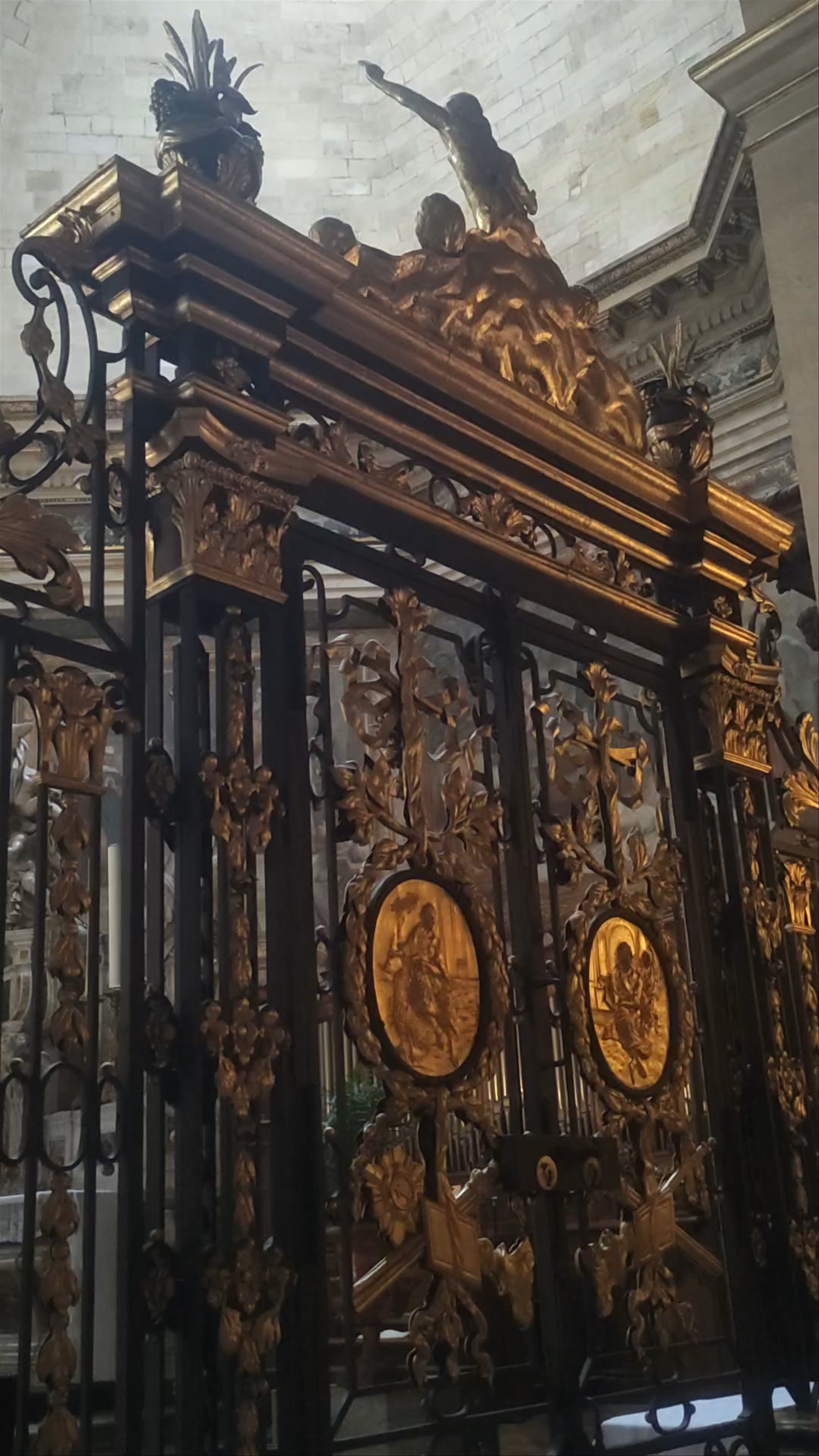 Sacred Majesty at Presbytère de l'église Notre-Dame, Bordeaux
