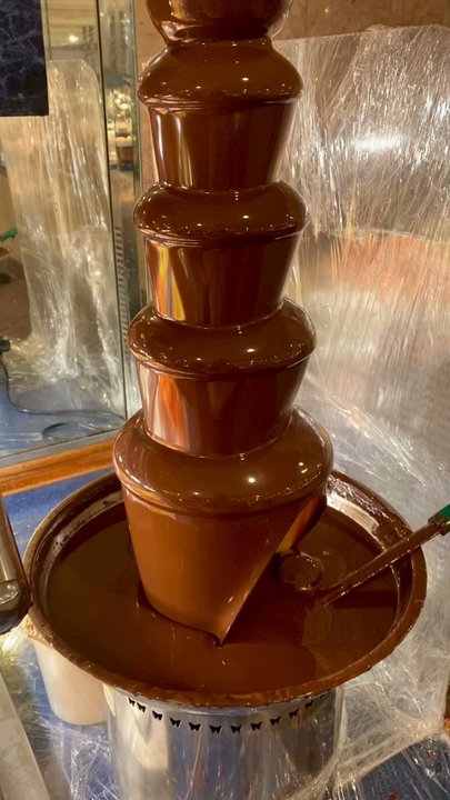 International Buffet - Chocolate fountain - Buffets Near Me - Montebello, California