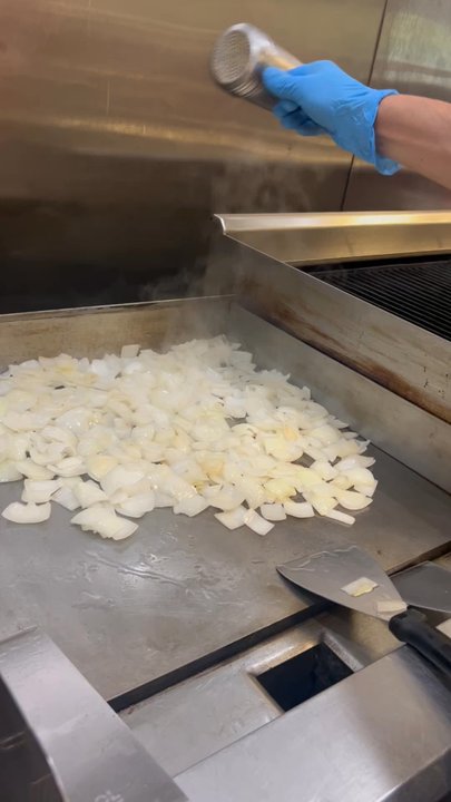 Fred's Burger - Grilled onions  for our tasty burgers - Burgers Near Me - Fairfield, California