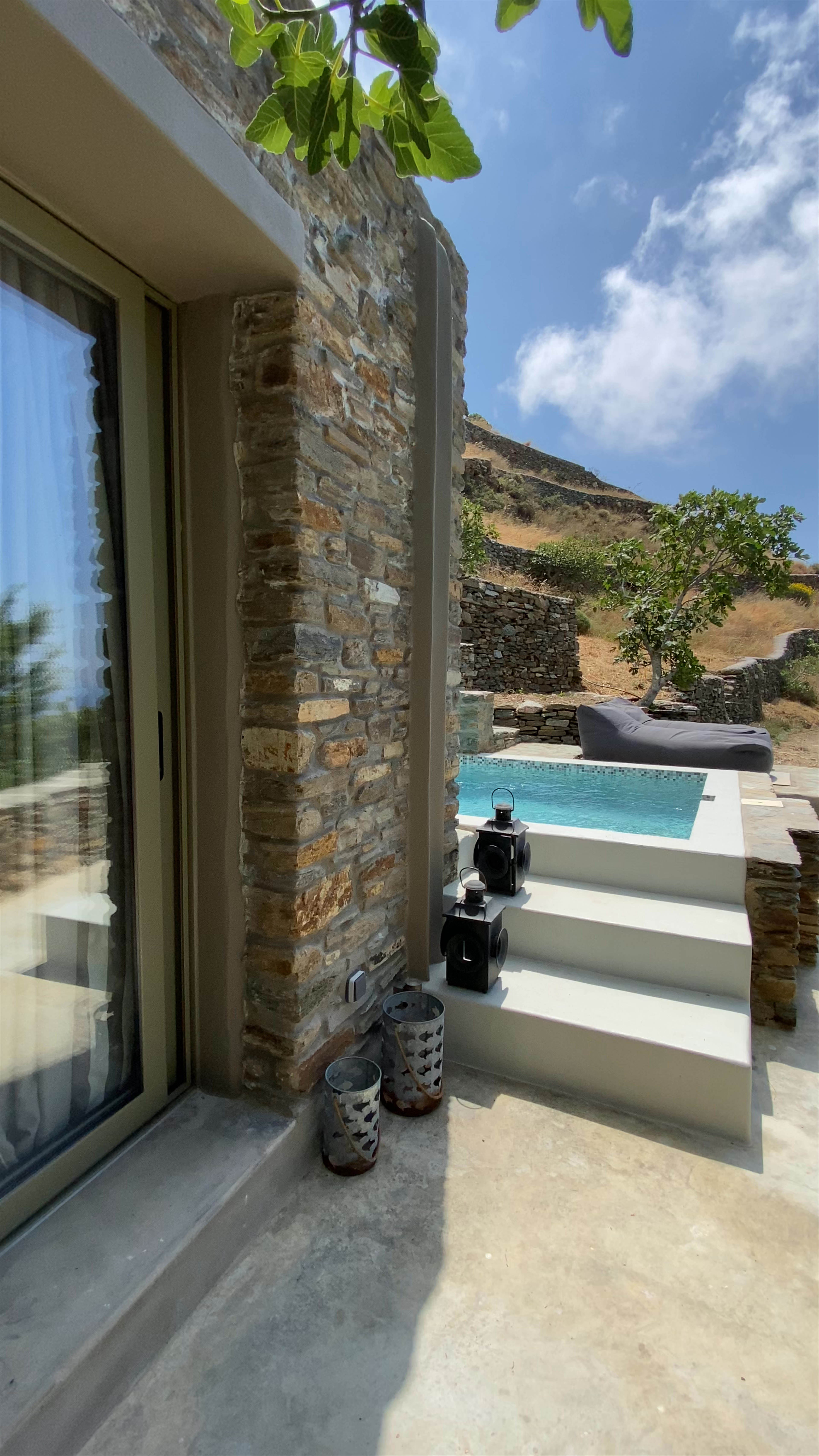 Aeolis Tinos Suites