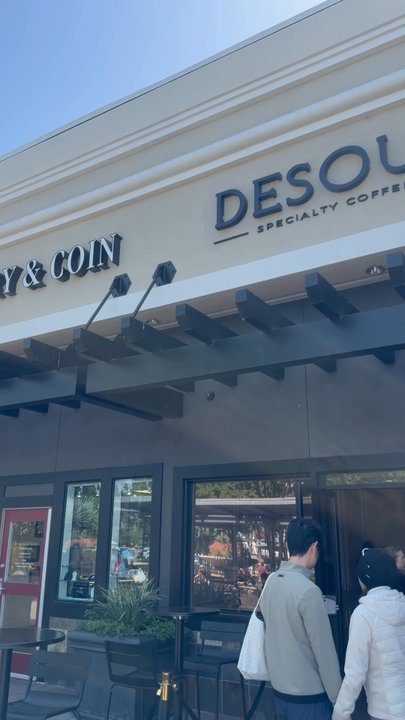 Desouro - The shop exterior. - Bubble Tea Near Me - Irvine, California