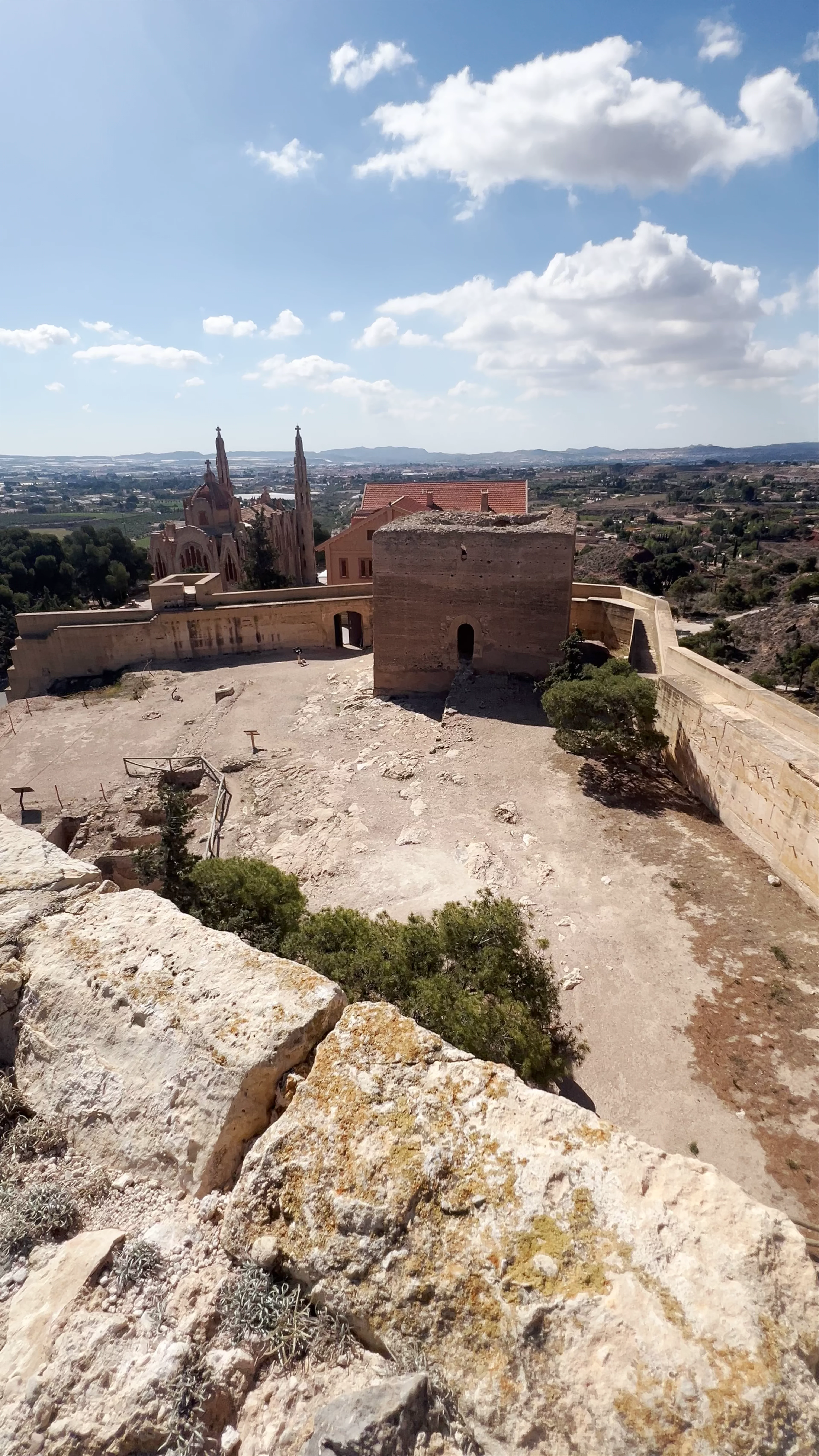 Castell de la Mola, Partida Molinos, Novelda, Spain