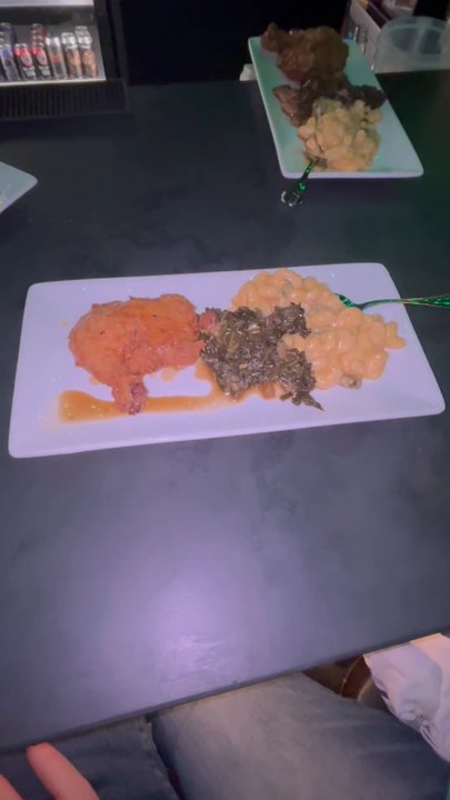 Ermanos Bar - Fried Chicken - Wine Bars Near Me - Tucson, Arizona