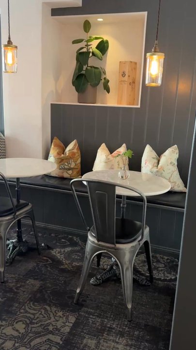 NOFO - Indoor dining - Hotels Near Me - Stockholm, Alberta