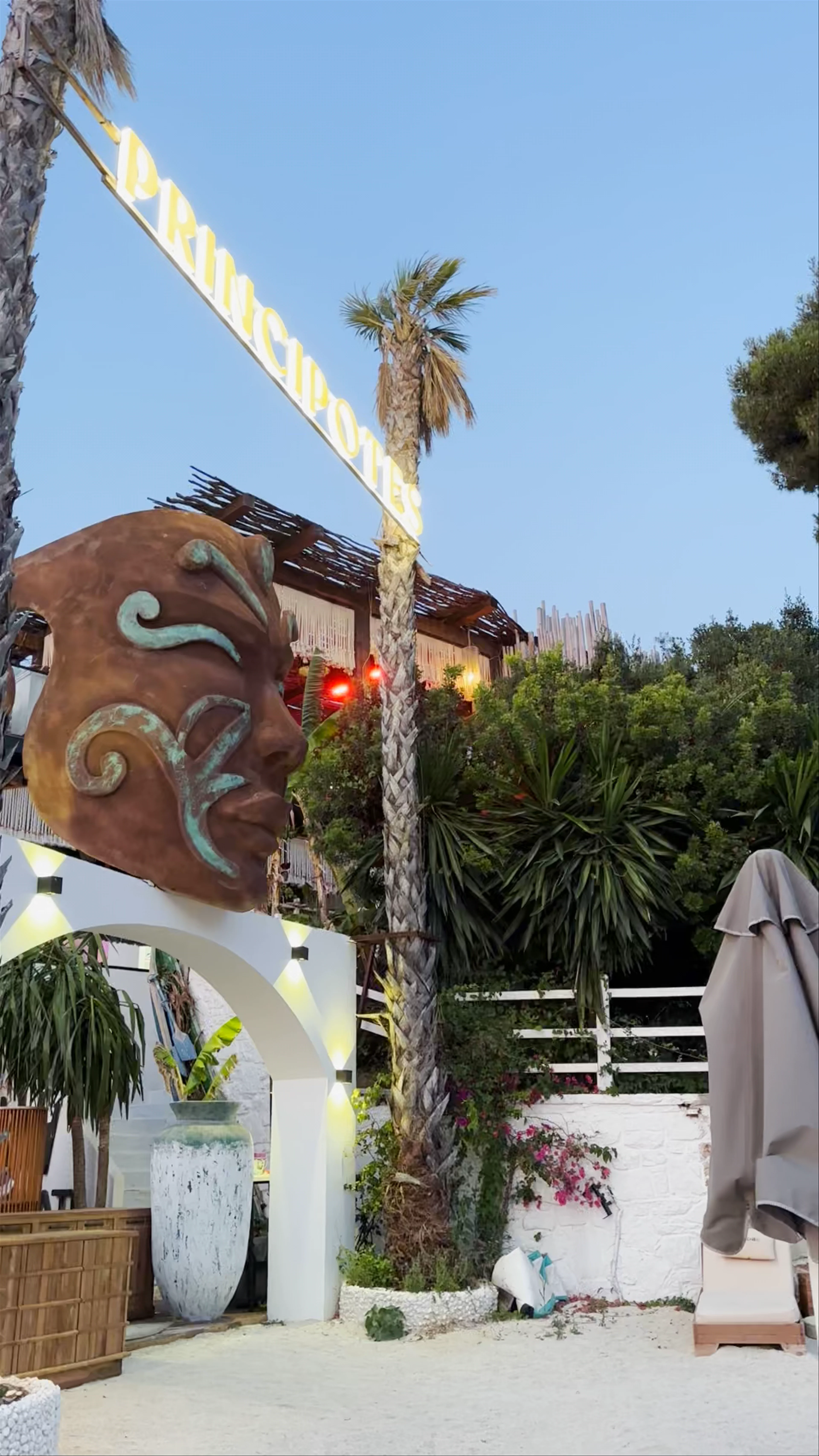Principotes & Tulum Resto Lounge