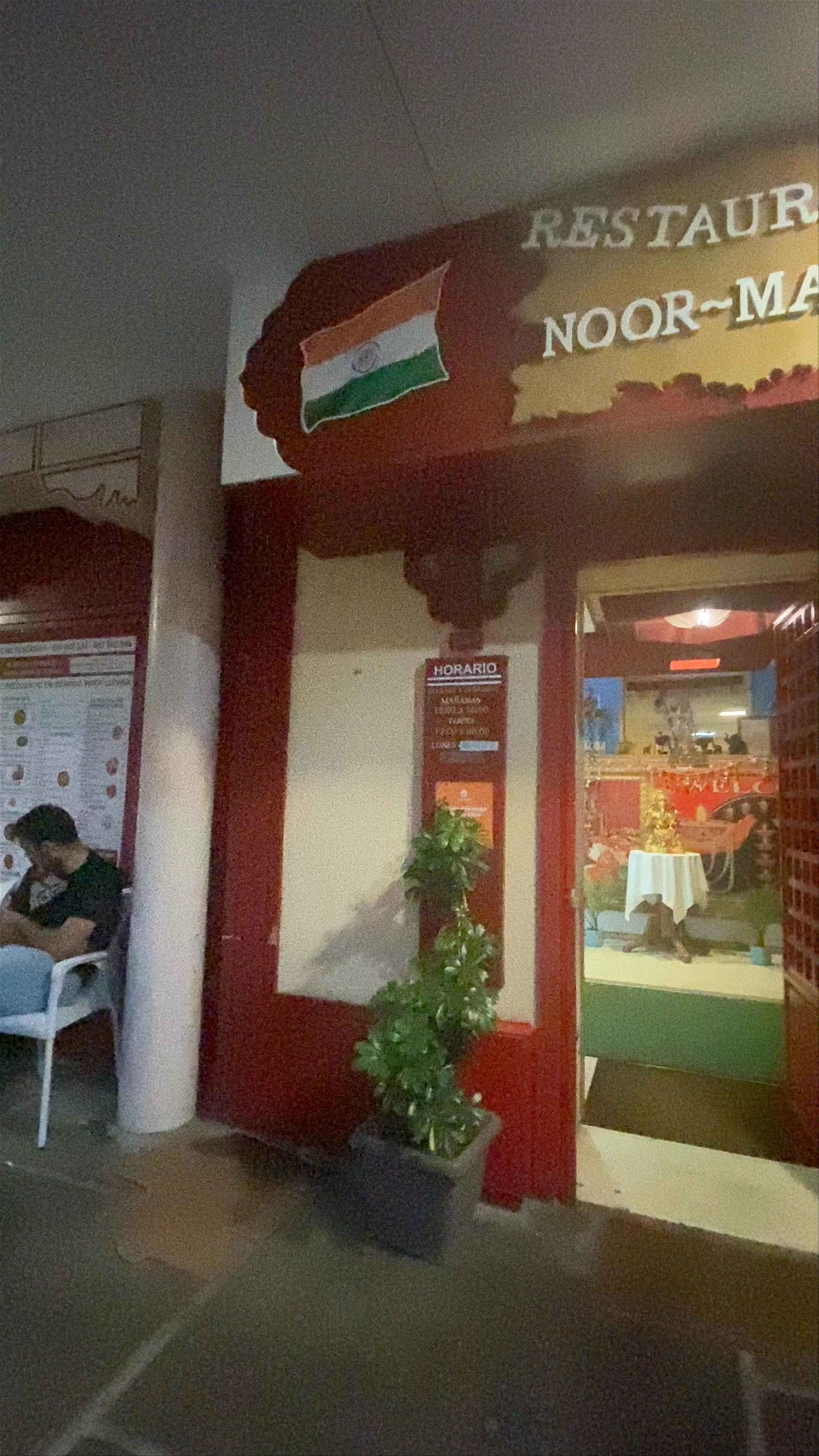 Restaurante Indio Noor Mahal