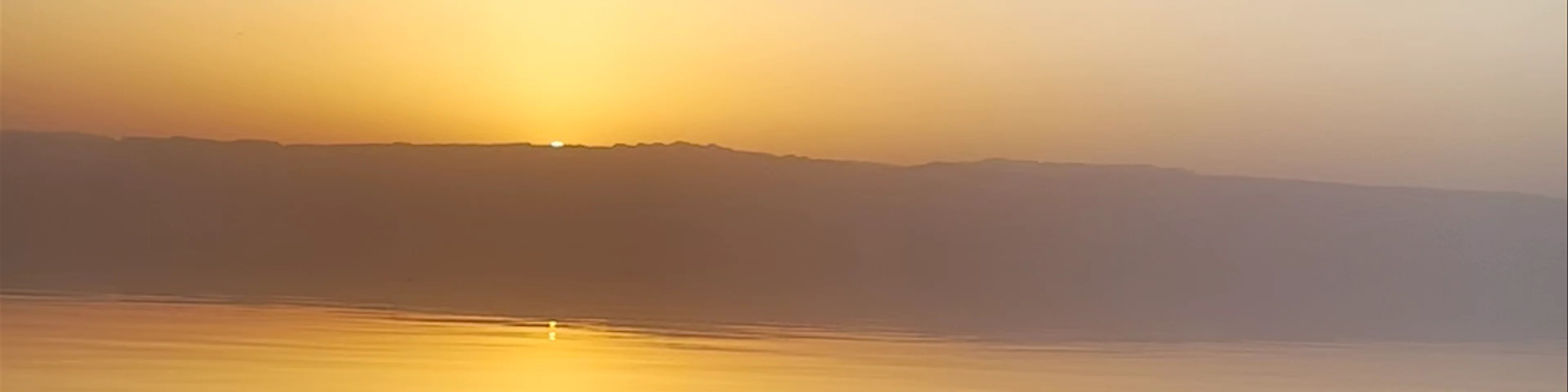 Dead sea free swimming