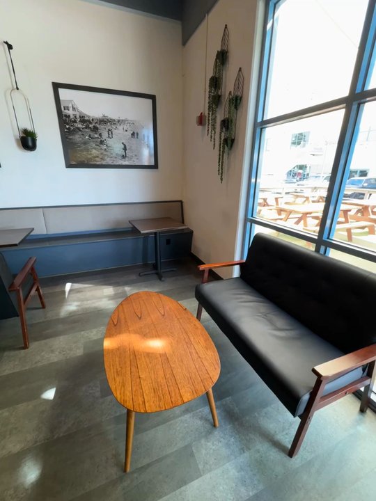 Seaward Brewing - Inside lounge - Breweries Near Me - Ventura, California