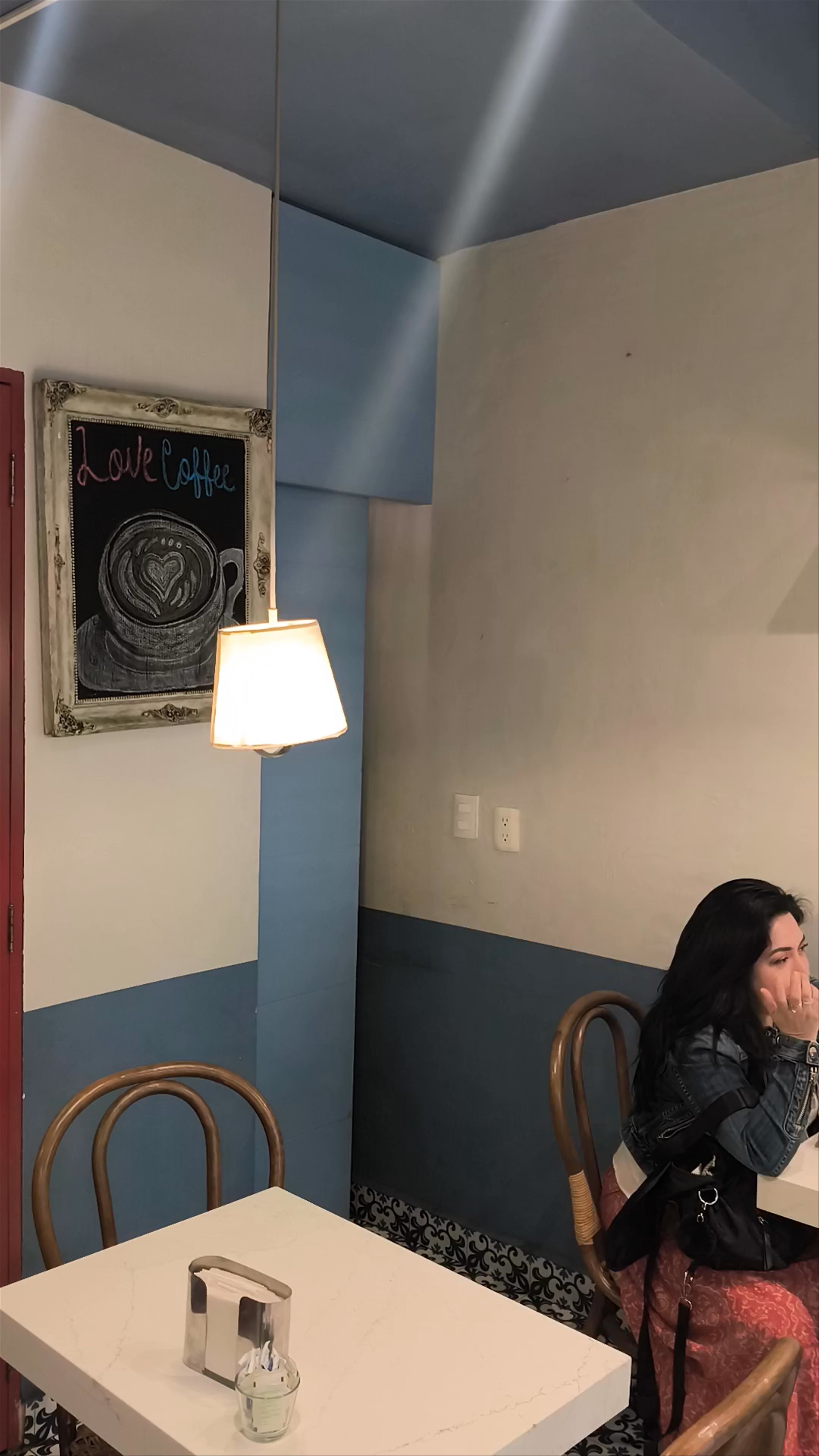 Cozy Moments at Los Amantes Café & Bistro in Coyoacán, Mexico City
