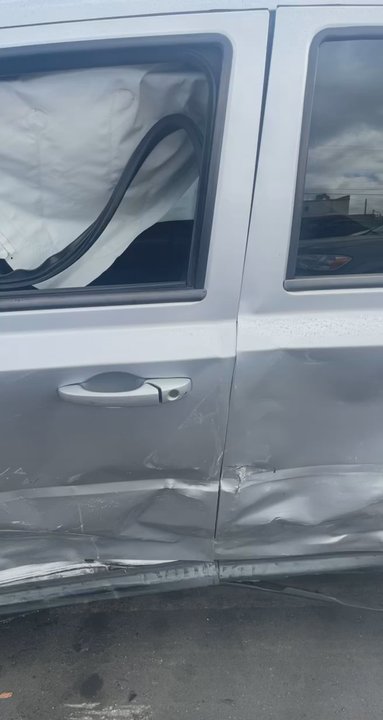 Overett Group - I had to go back to claim the stuff in our car... with a broken collarbone! It was too painful! - Personal Injury Law Near Me - Long Beach, California