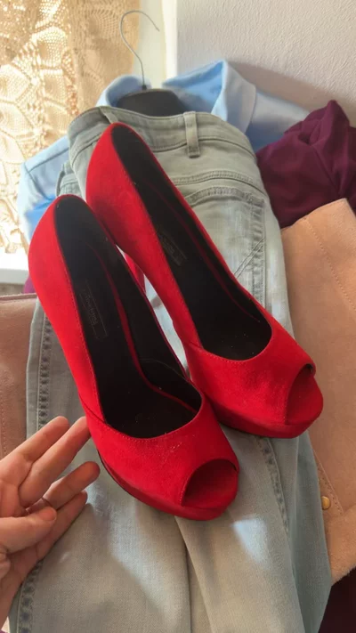 Primadonna Peep Toe Heels