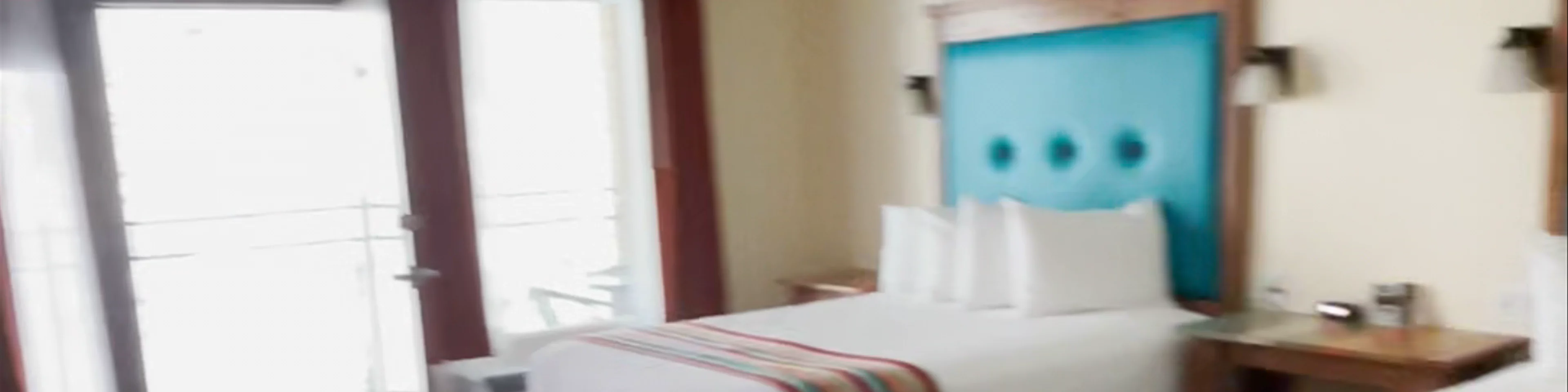 Bluff Dwellings Resort & Spa