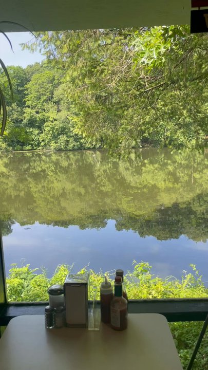 Lakeside Diner - Sitting here and enjoying the peaceful ambiance - Diners Near Me - Stamford, Connecticut