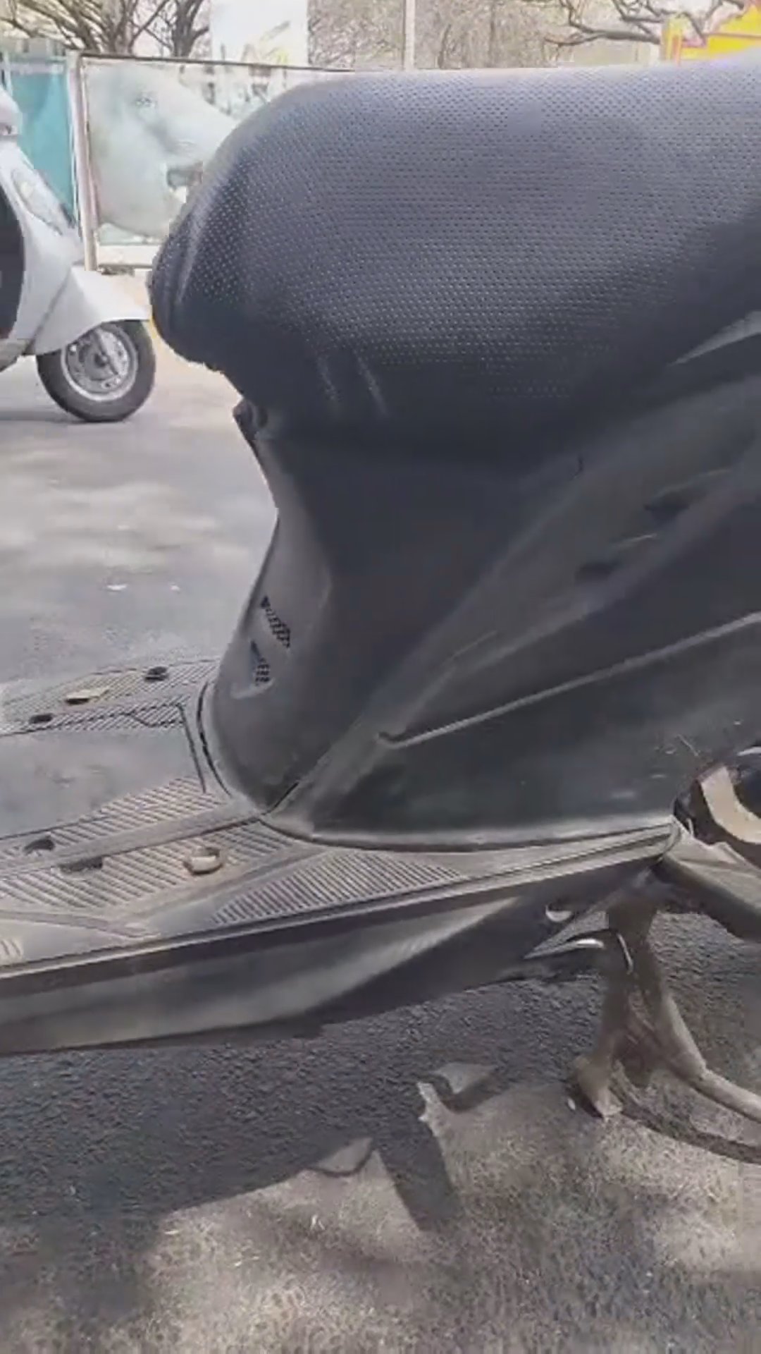 Walk-around video thumbnail