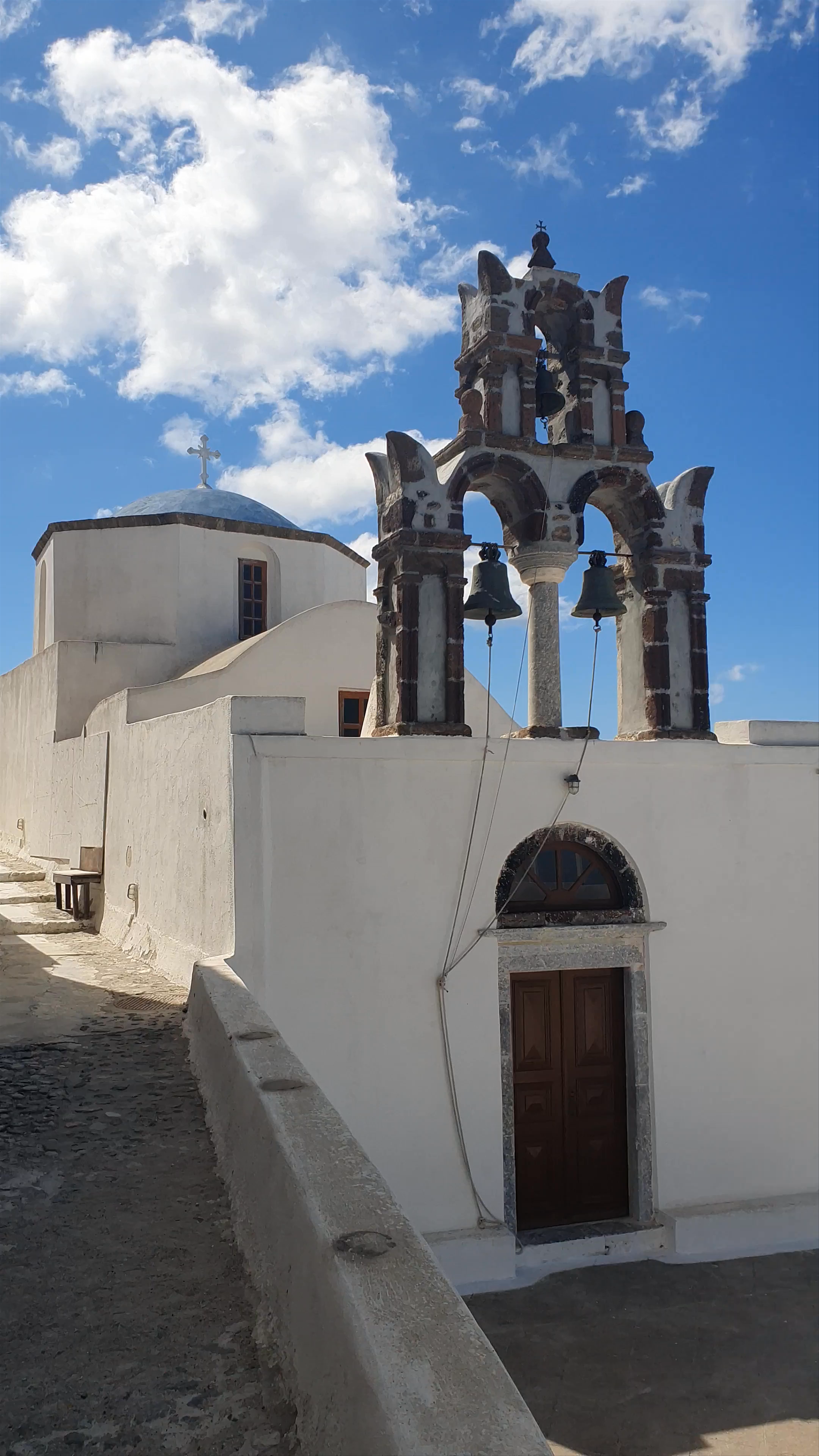 Ιερός Ναός Αγίου Νικολάου - Serene Greek Island Church in Pyrgos Kallistis