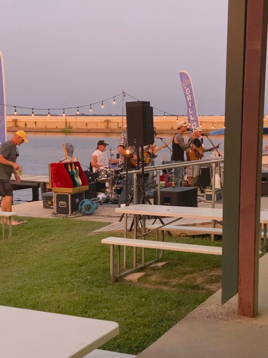 Lake Palestine Resort - Live music every Friday and Saturday night during the warm months - Boating Near Me - Frankston, Texas