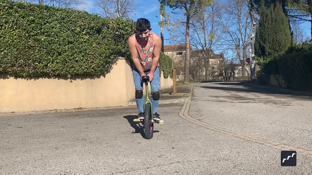 riu set: 2 leg around to backroll 180