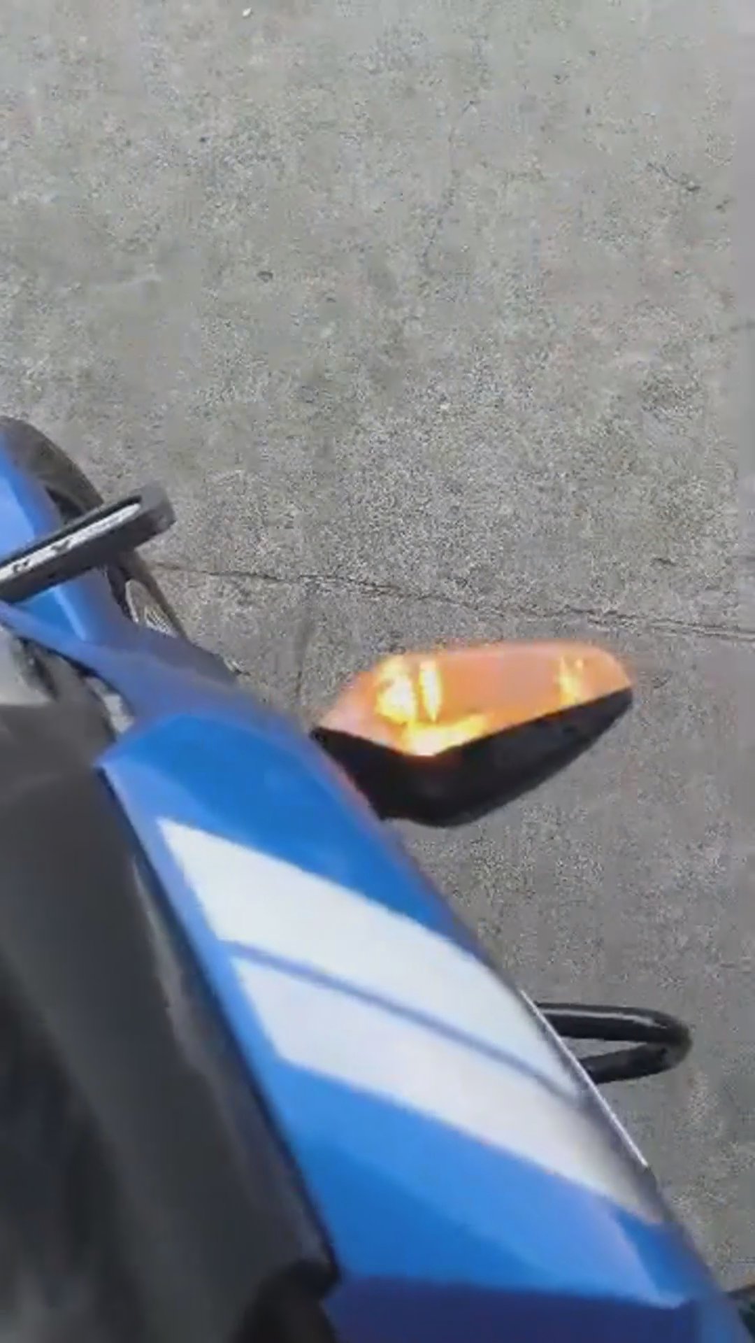 Walk-around video thumbnail