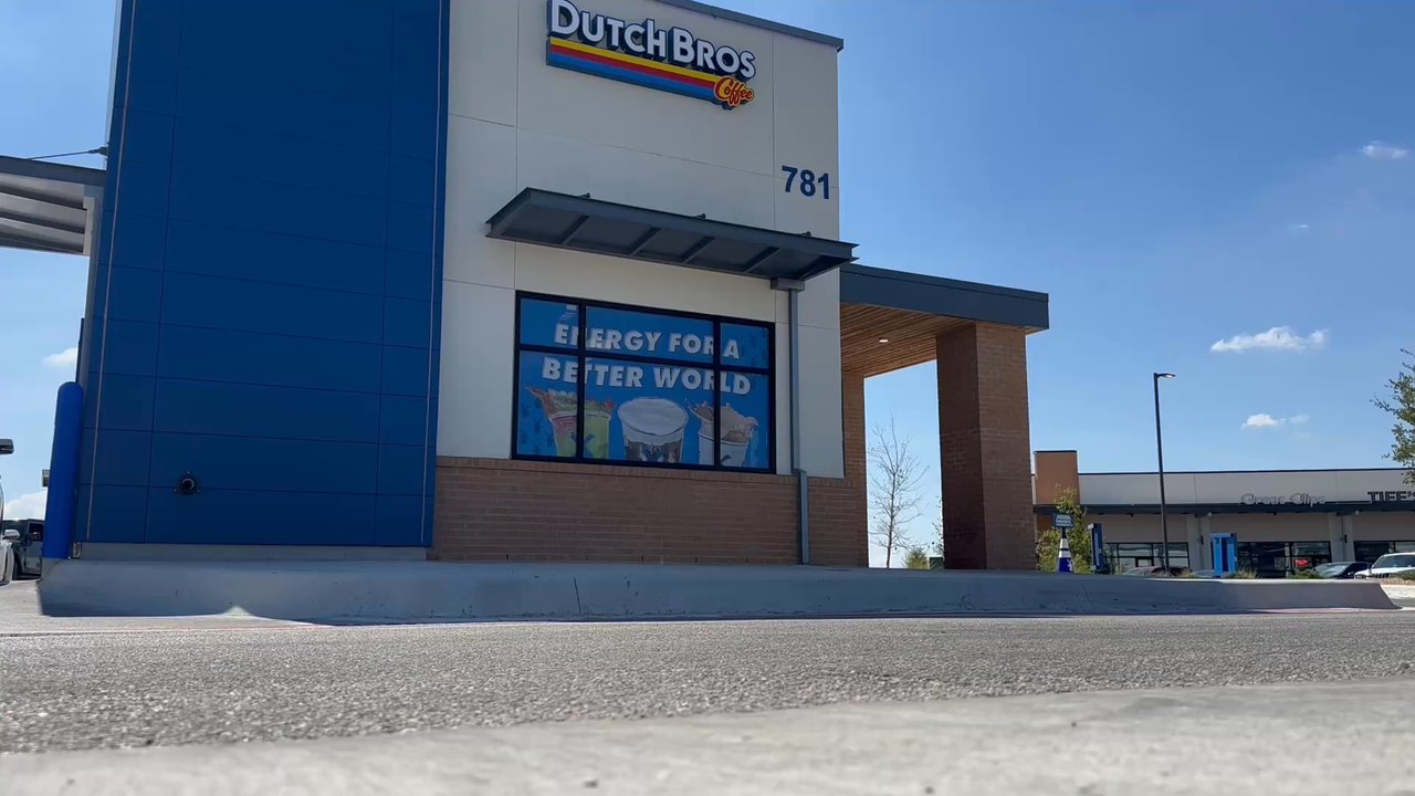 Dutch Bros Coffee - Caramel Pumpkin Brûlée hot! No scrape all manny - Juice Bars & Smoothies Near Me - Cibolo, Texas