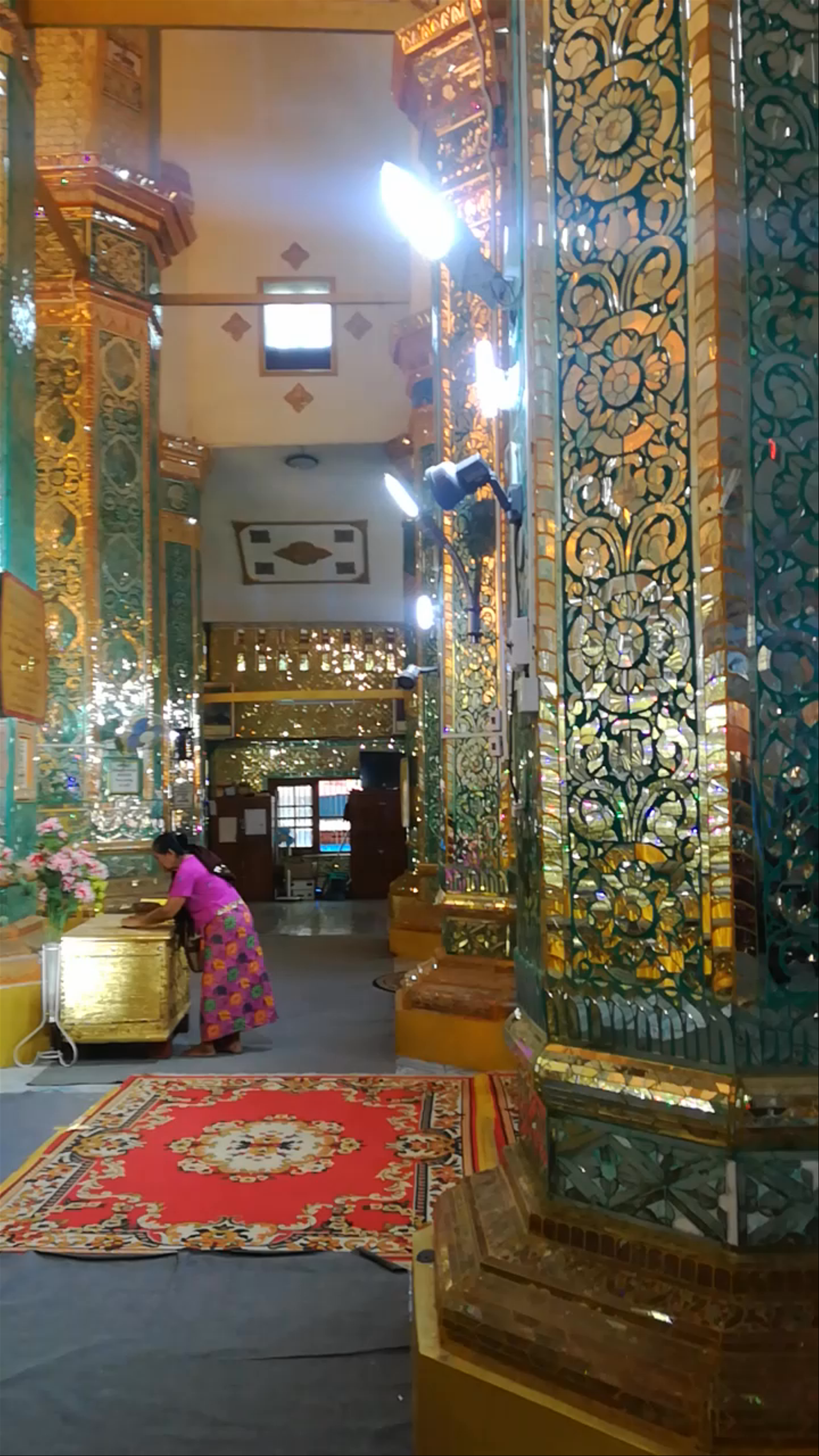 Su Taung Pyae Pagoda